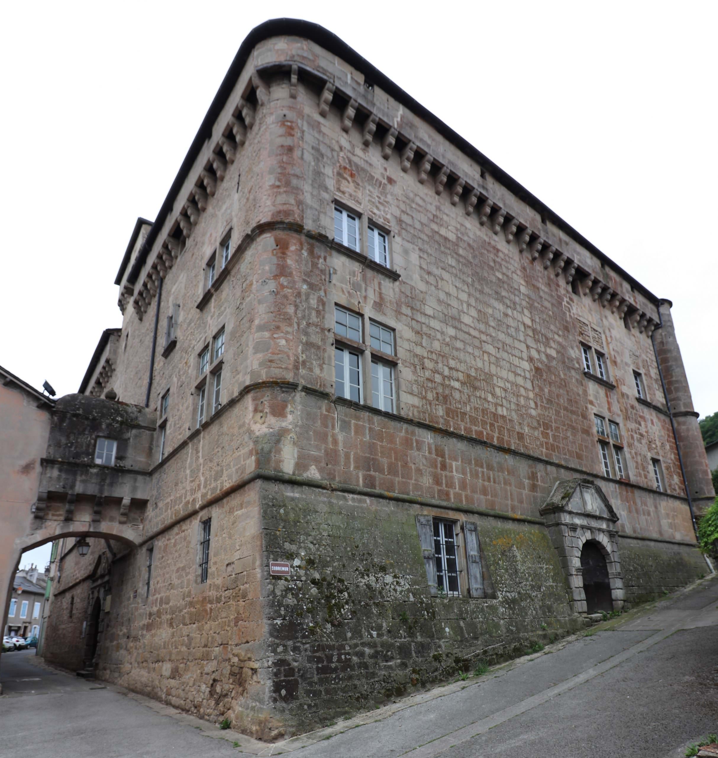 Château-musée de Saint-Beauzély